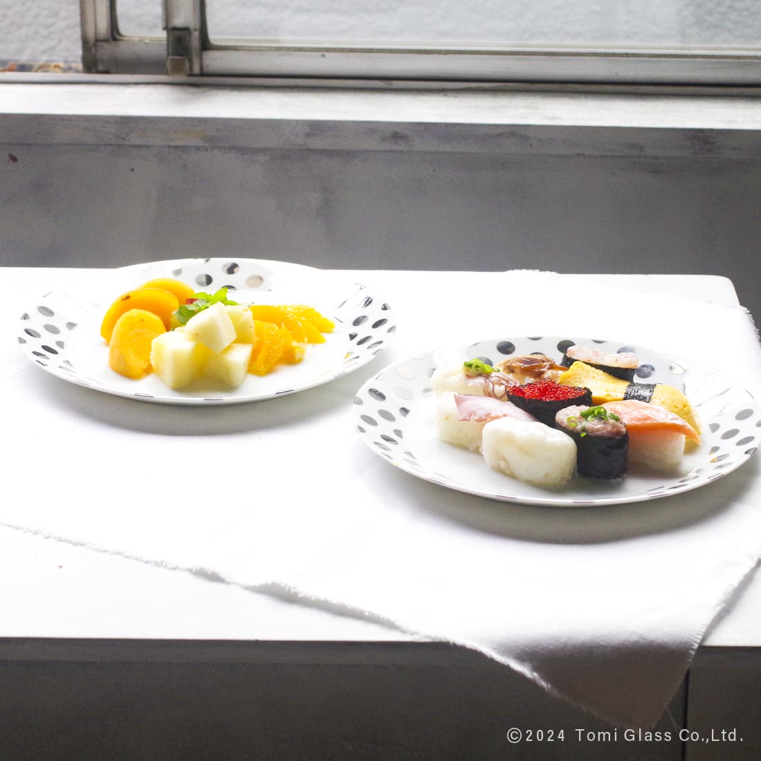 WEB限定/ドット/ラウンドプレートL/2枚/プラチナ/ECST059