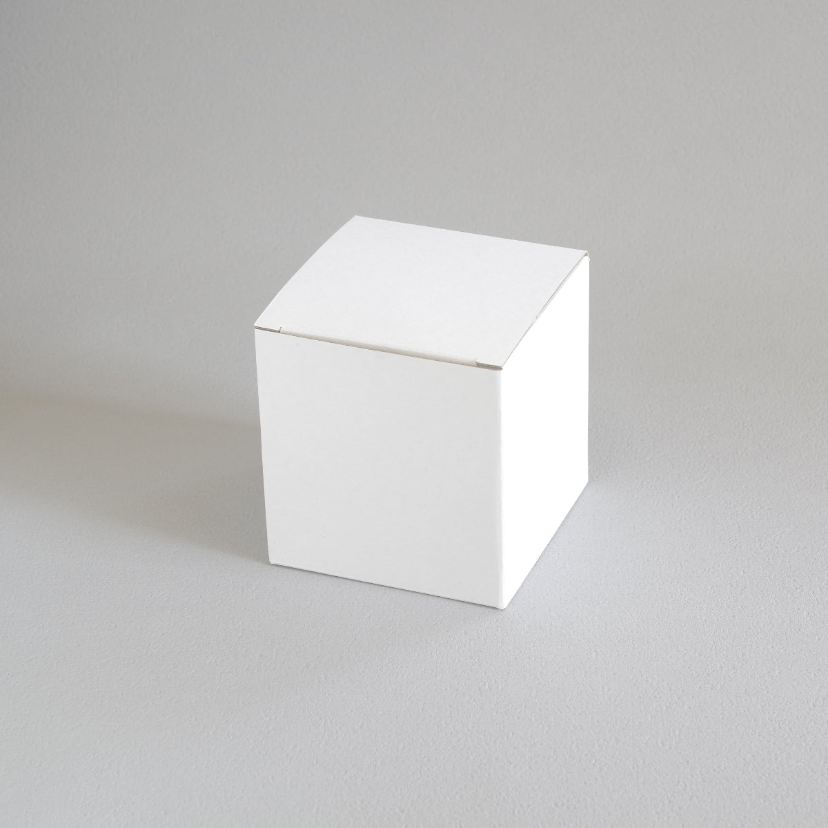 白-箱