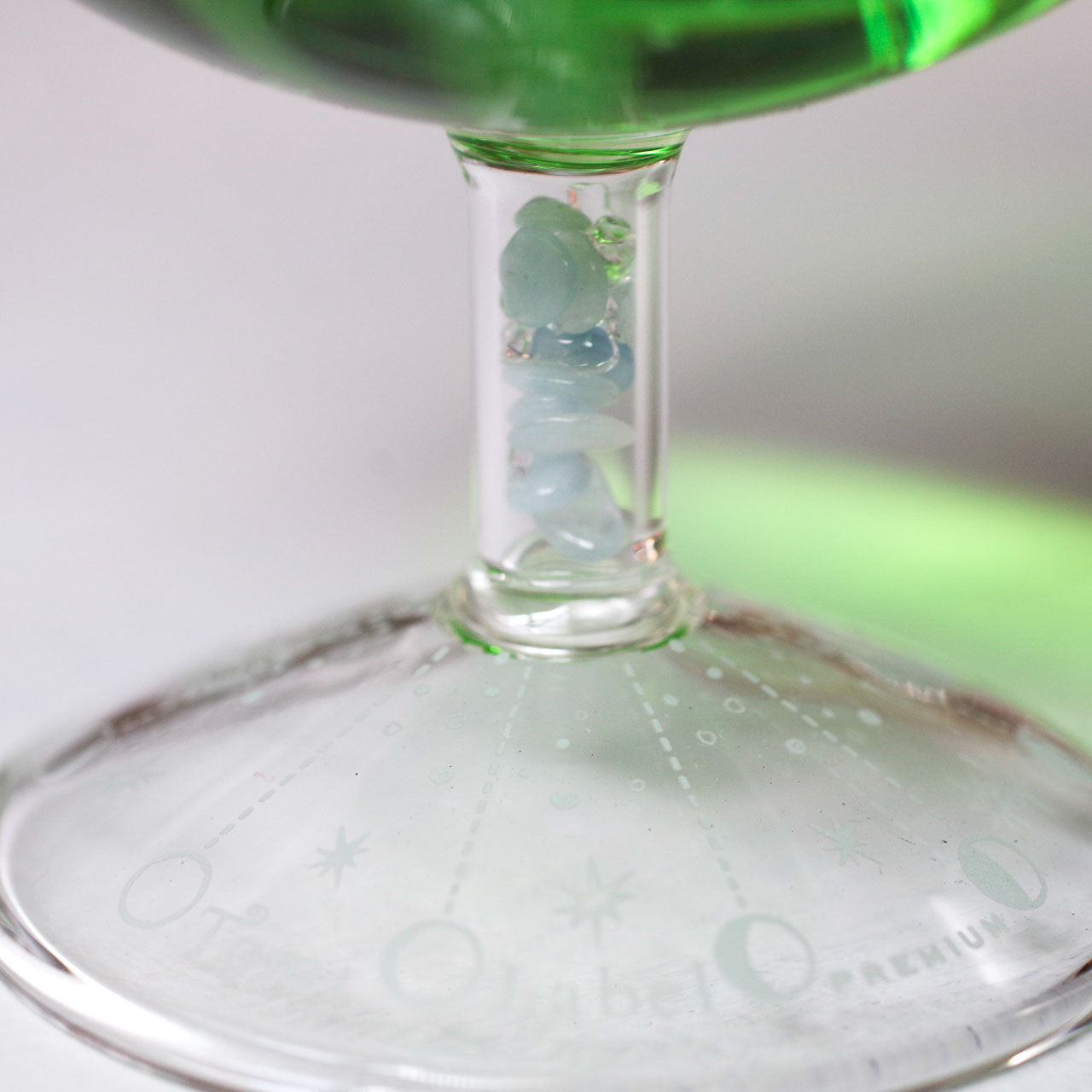 クワルツ／ワイン／アクアマリン／2008-02