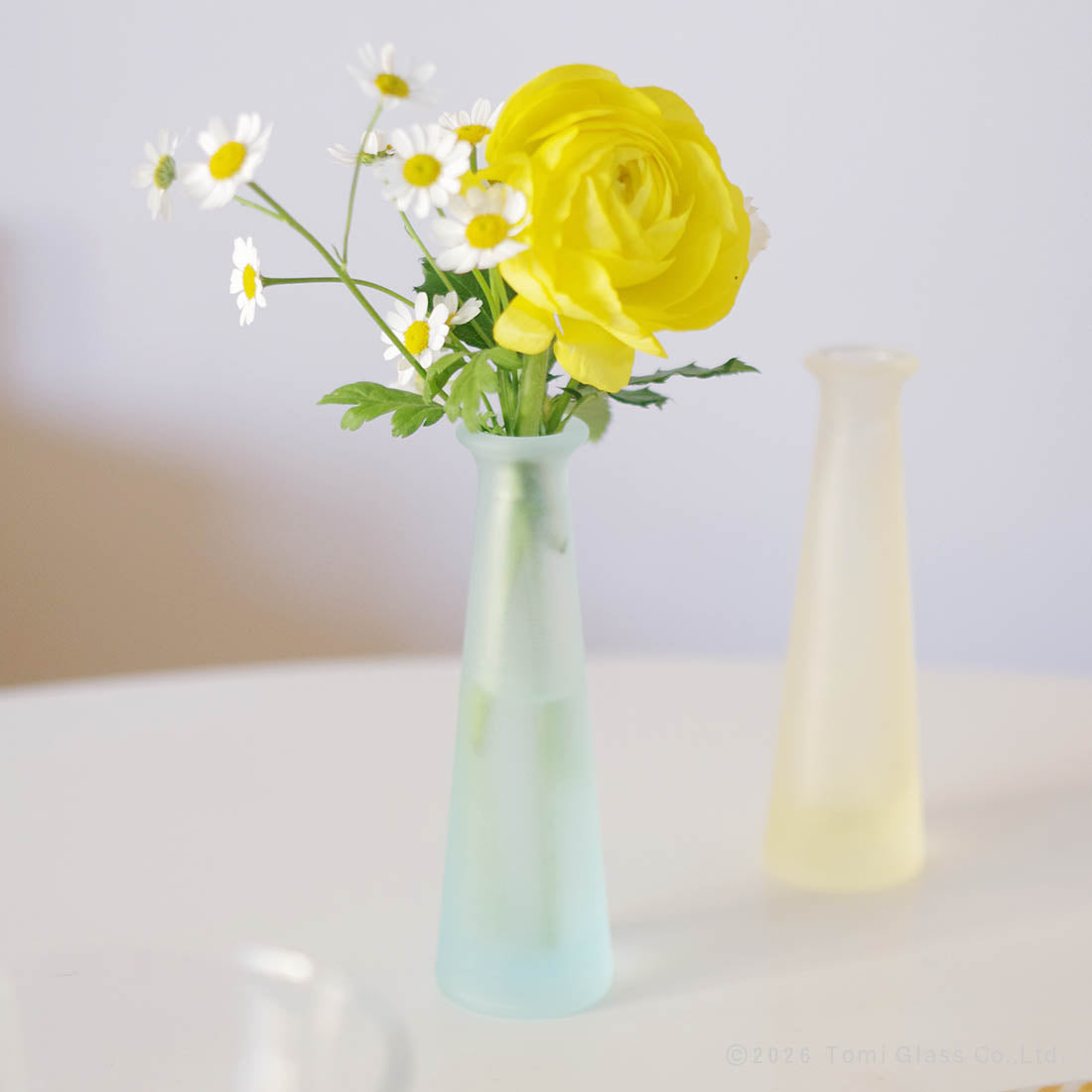 江戸硝子｜ヴィンテージ小瓶シリーズ｜スリムな一輪挿しブルー｜Tomi