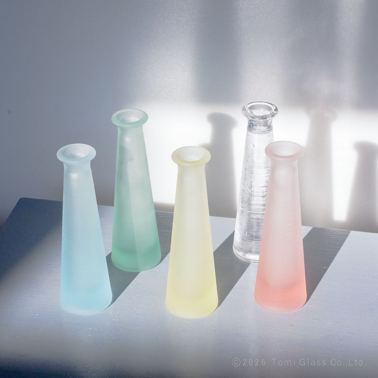 江戸硝子｜ヴィンテージ小瓶シリーズ｜スリムな一輪挿しブルー｜Tomi