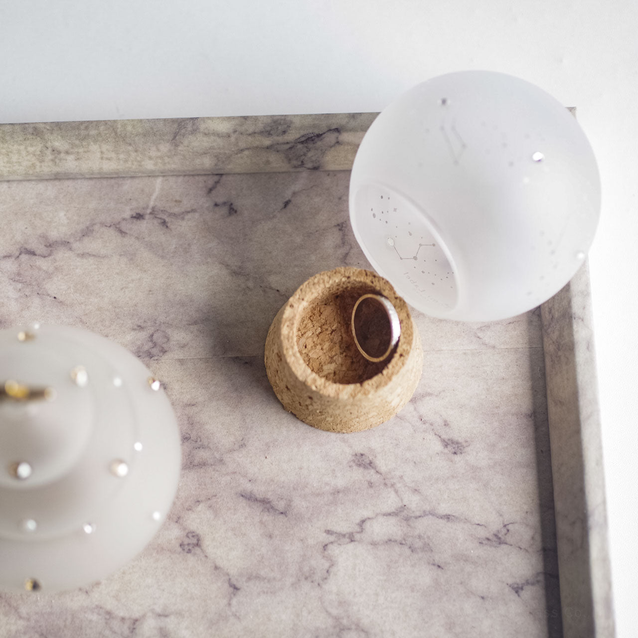 WEB限定／コルキーグラス／ガラスの小物入れ／スノードーム／J-124