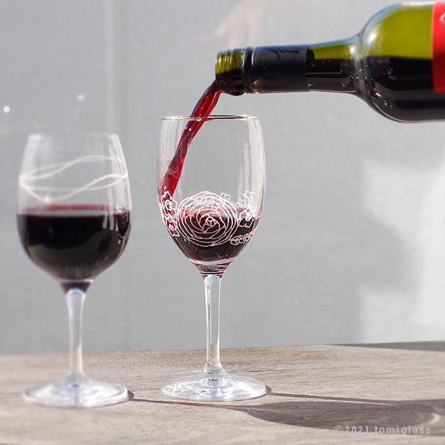 ワイングラス-かわいい-赤ワイン